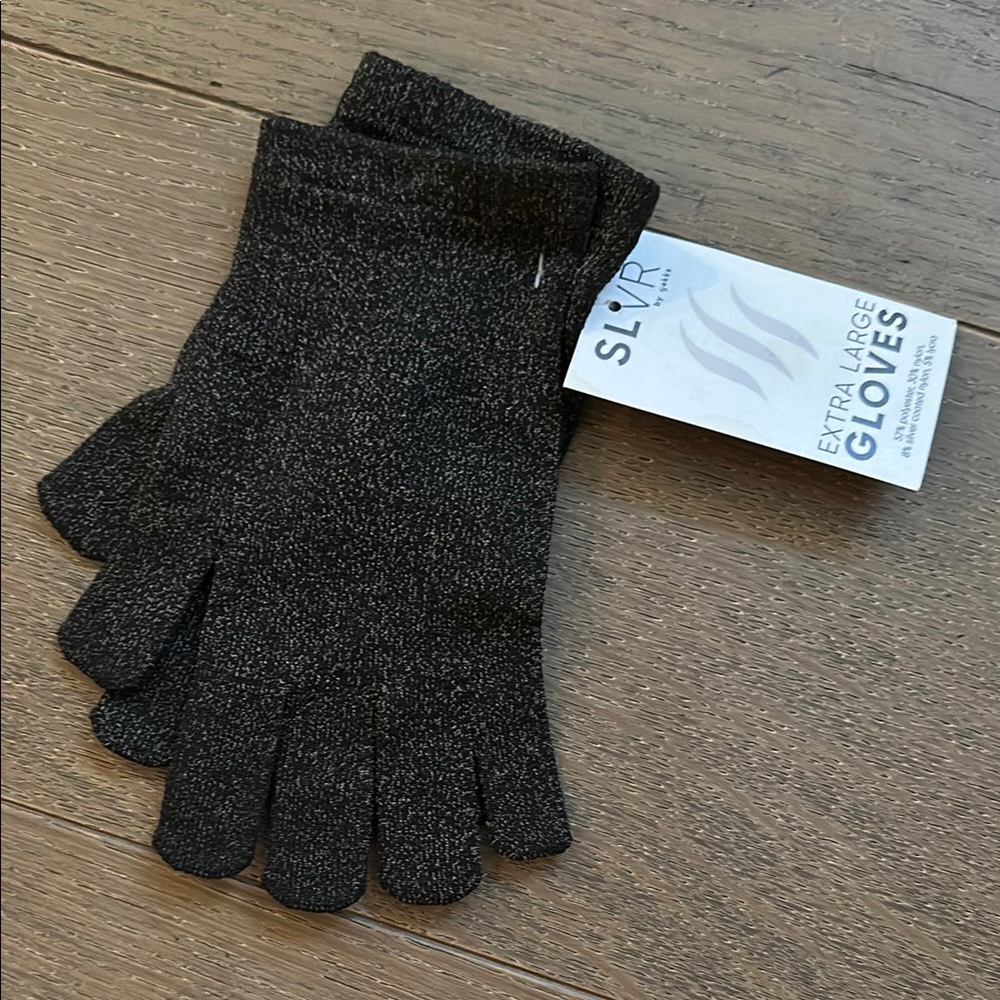 SLVR Extra Large Black Gloves